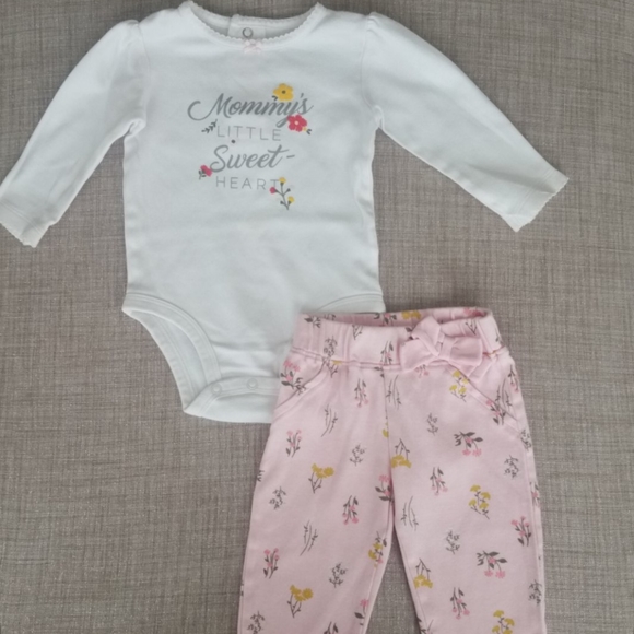 Carter's Other - Carters Floral Print Outfit